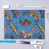 Motten auf blauem Hydrangea Seidenpapier (Handwerk)