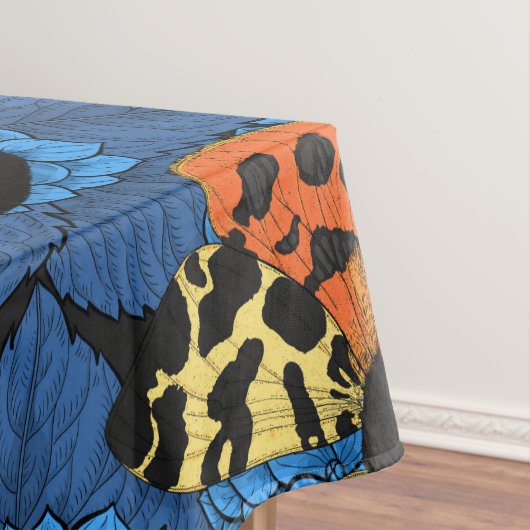 Motten auf blauem Hydrangea Tischdecke (Beispiel)