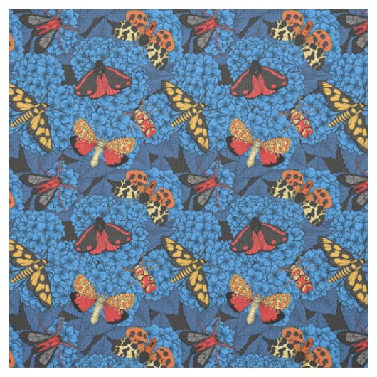 Motten auf blauer Hortensie Stoff (Muster)