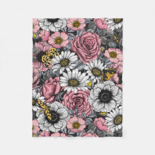 Motten auf der Blume mischen in Rosa und Grau Fleecedecke