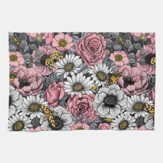 Motten auf der Blume mischen in Rosa und Grau Geschirrtuch (Horizontal)