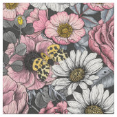 Motten auf der Blume mischen in Rosa und Grau Stoff (Nahaufnahme)