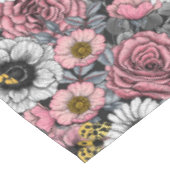Motten auf der Blume mischen in Rosa und Grau Tischdecke (Schrägansicht)