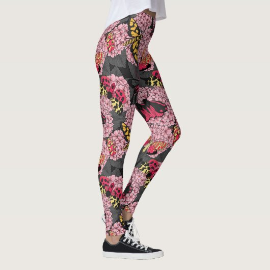 Motten auf rosa Hydrangea Leggings (Rechts)