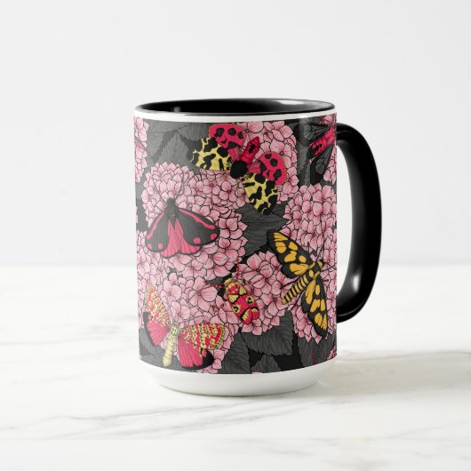 Motten auf rosa Hydrangea Tasse (VorderseiteRechts)