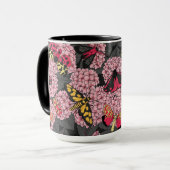 Motten auf rosa Hydrangea Tasse (Vorderseite Links)