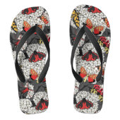 Motten auf weißem Hydrangea Badesandalen (Fußbett)