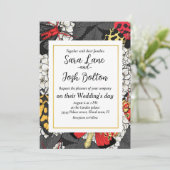 Motten auf weißem Hydrangea Einladung (Stehend Vorderseite)