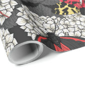 Motten auf weißem Hydrangea Geschenkpapier (Rolleneckpunkt)