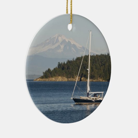 Mount Baker dominiert Landschaft Keramik Ornament (Rechts)