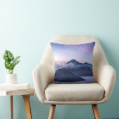 Mount Bromo wrapped in a dream of clouds Kissen (Stuhl )
