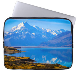 Mount Cook mit Blick auf den Pukaki-See, NZ Laptopschutzhülle