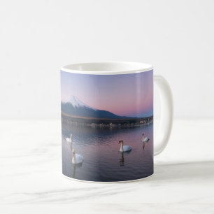 Mount Fuji Yamanaka-See mit Schwänen Kaffeetasse
