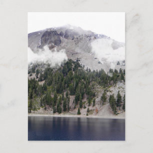 Mount Lassen Volcano in the Clouds Postkarte