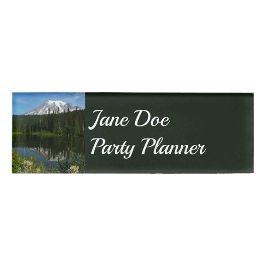 Mount Rainier Seereflektion mit Wildblumen Namenschild (Vorderseite)