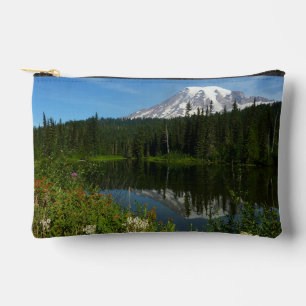 Mount Rainier Seereflektion mit Wildblumen Zubehörtasche
