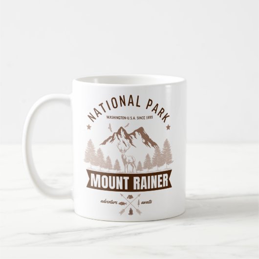 Mount Rainier Wilderness Deer Graphic Kaffeetasse (Links)