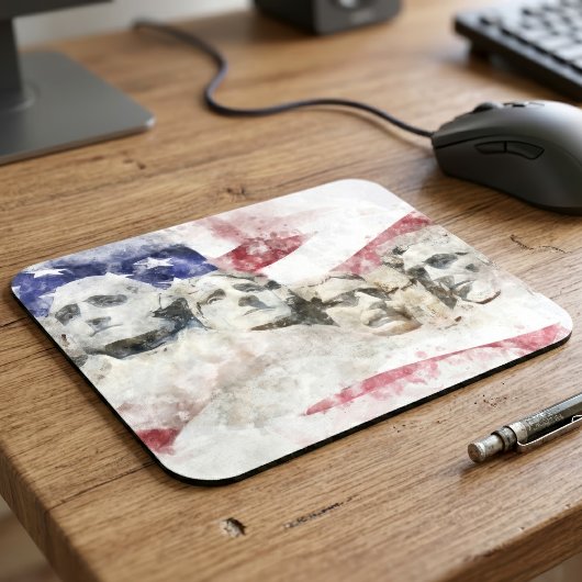 Mount Rushmore mit amerikanischer Flagge schwänzt Mousepad