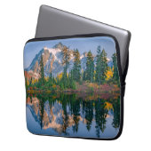 Mount Shuksan gespiegelt im Reflection Lake Laptopschutzhülle (Vorderseite Links)