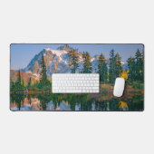 Mount Shuksan gespiegelt im Reflection Lake Schreibtischunterlage (Tastatur & Maus)