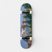 Mount Shuksan gespiegelt im Reflection Lake Skateboard (Vorderseite)