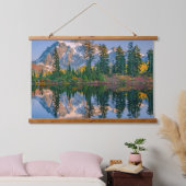 Mount Shuksan gespiegelt im Reflection Lake Wandteppich Mit Holzrahmen (Schlafzimmer)