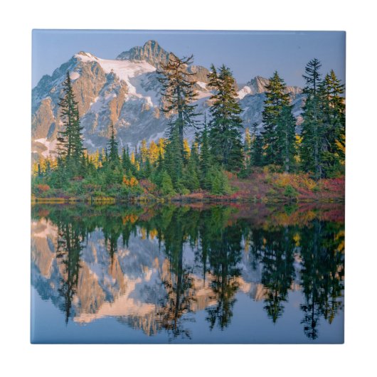 Mount Shuksan mirrored in Reflection Lake Fliese (Vorderseite)