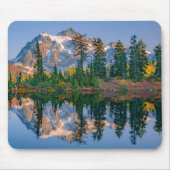 Mount Shuksan mirrored in Reflection Lake Mousepad (Vorne)