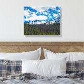 Mount Sisters Stretched Canvas Print Leinwanddruck (Insitu (Schlafzimmer))