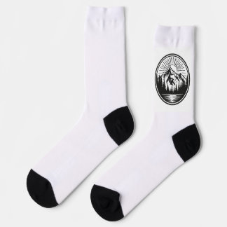 Mountain Adventure Logo | Camping Abzeichen | Outd Socken