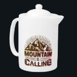 Mountain Art & Adventure: Nature's Call<br><div class="desc">Erleben Sie eine faszinierende Reise,  auf der sich Kunst und Abenteuer der Berge treffen. Erkunden Sie die Schönheit der Natur durch Wandern,  Camping und Bergsteigen. Der Urlaubsmodus in den Hügeln und Tälern wartet auf Sie.</div>