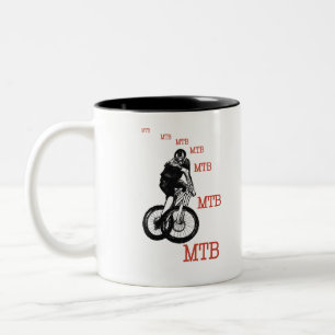 Mountain Bike geboren zu fahren. Zweifarbige Tasse