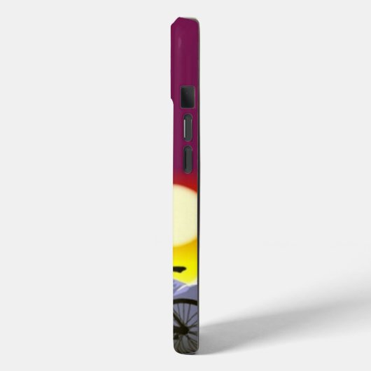 Mountain Biking - iPhone 15 Case (Rückseite / Links)