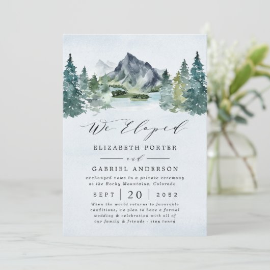 Mountain Evergreen Rustic Trees Wedding Elopement Einladung (Stehend Vorderseite)