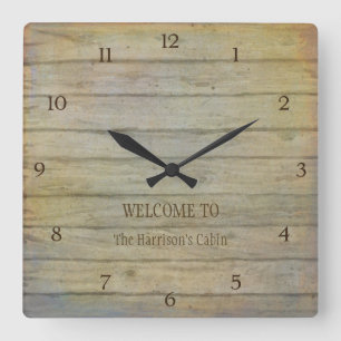Mountain Lake Pines Welcome Cabin Personalized Quadratische Wanduhr