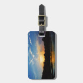 Mountain Lake Sunset Gepäckanhänger (Vorderseite vertikal)