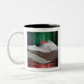 Mountain Northern Lights Zweifarbige Tasse (Links)