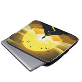 Mountain Peak Silhouette with a winding. Pedestal Laptopschutzhülle (Vorne Knopf)