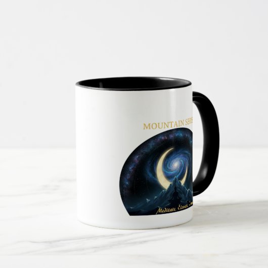 Mountain Serenity Cosmic Meditation, Crescent Moon Tasse (VorderseiteRechts)