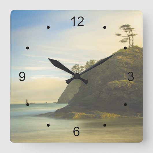 Mountain Side Ocean View Quadratische Wanduhr (Vorderseite)