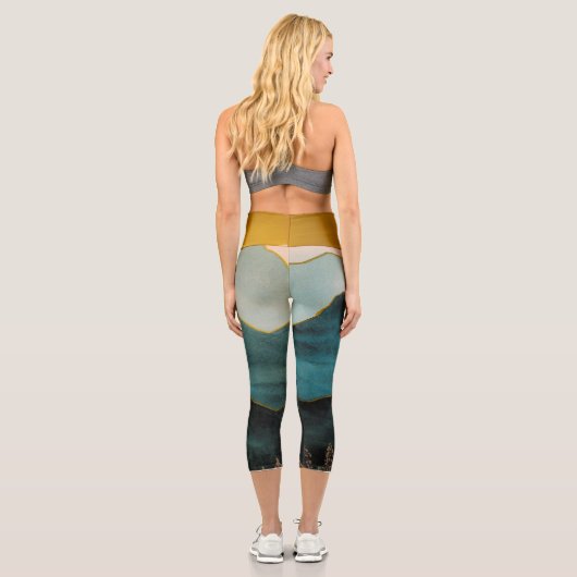 Mountain Sunrise High Waisted Capris (Rückseite)