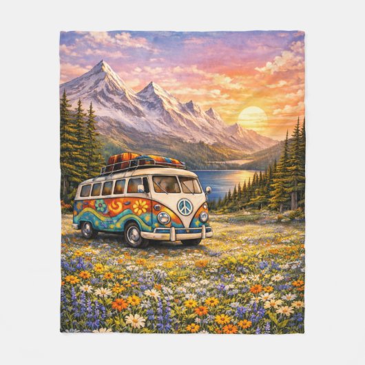 Mountain Sunset Wildflowers Retro Hippie Van Life Fleecedecke (Vorderseite)