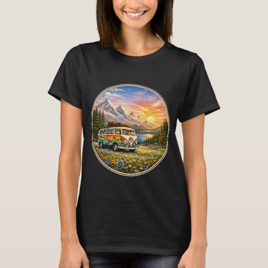 Mountain Sunset Wildflowers Retro Hippie Van Life T-Shirt (Vorderseite)