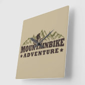 Mountainbike-Abenteuer Quadratische Wanduhr (Winkel)