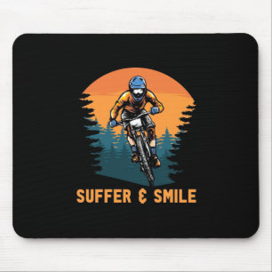 Mountainbike leidet und lächelt mousepad