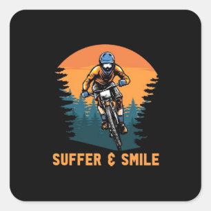 Mountainbike leidet und lächelt quadratischer aufkleber