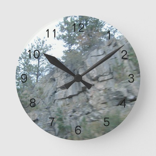 Mountainous Acrylic Wall Clock Runde Wanduhr (Vorderseite)