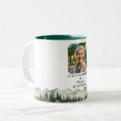 Mountains and Trees Celebration Of Life Keepsake Zweifarbige Tasse (Vorderseite Links)