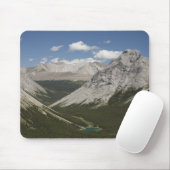 Mountainsee in einem Tal mit blauem Himmel Mousepad (Mit Mouse)