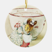 “Mouse Seamstress and Teacup” by Beatrix Potter Keramik Ornament (Vorne)